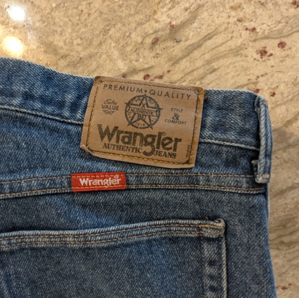 Wrangler Jeans Western Straight Leg Dark Wash Vintage Made In USA Patch Logo